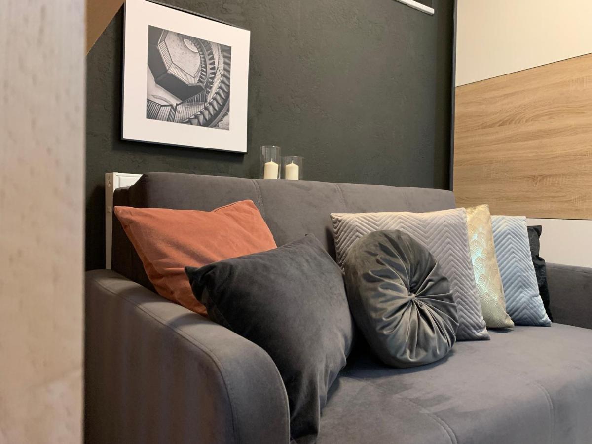 Petit Apartment *